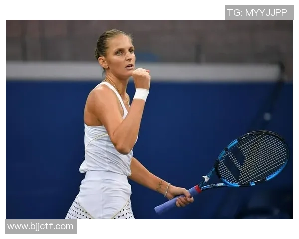 足球明星闪耀秀场精彩瞬间尽显风采与魅力