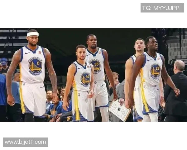 库里三分球大赛决赛创纪录连中20球勇夺冠军引发全场轰动